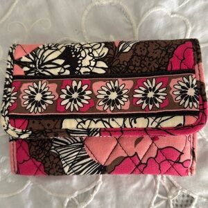Vera Bradley tri fold Wallet NWOT pink brown coral pattern